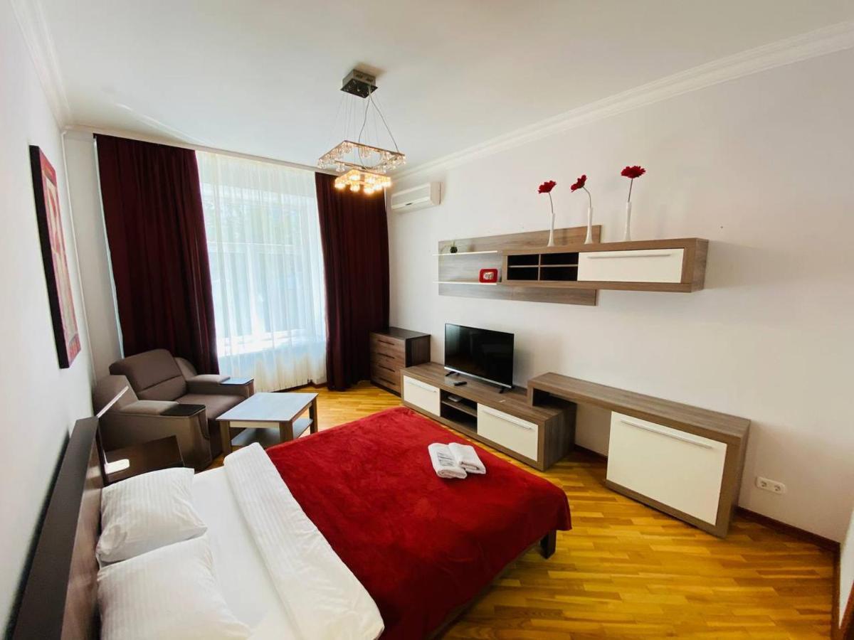 Real Home Apartments In Kiev Center Екстер'єр фото