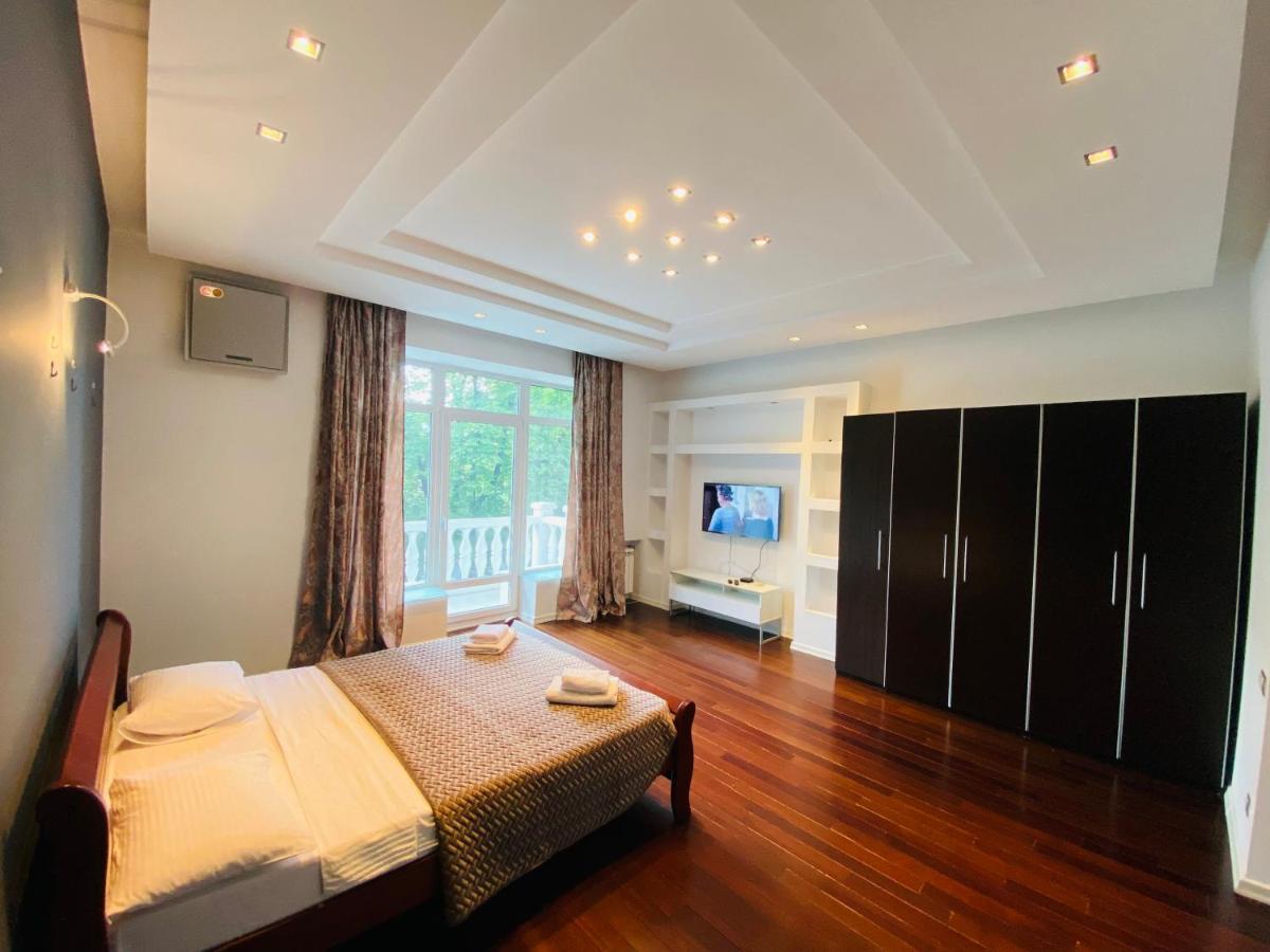 Real Home Apartments In Kiev Center Екстер'єр фото