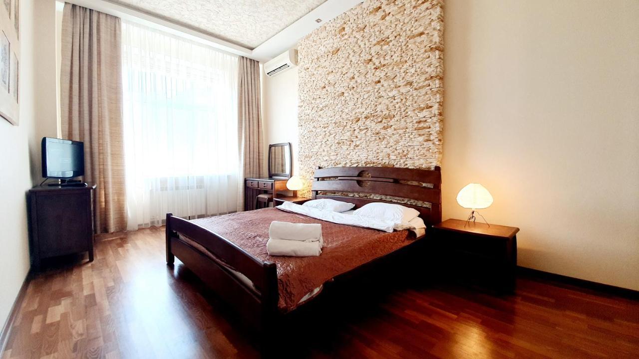 Real Home Apartments In Kiev Center Екстер'єр фото